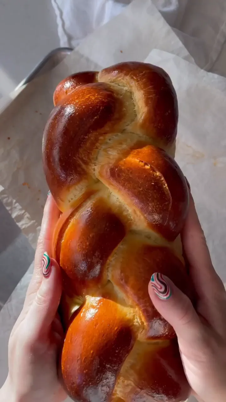 חלה קלועה בתבנית: המתכון שגם הופך לפרנץ' טוסט